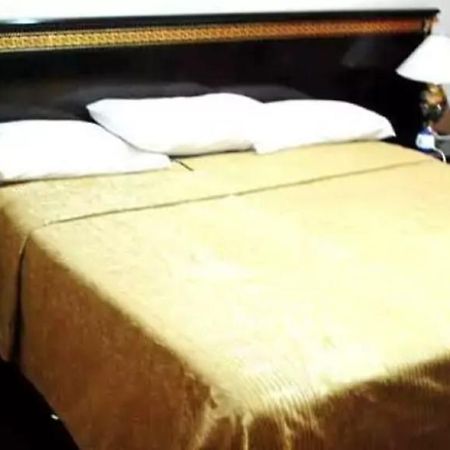 אואגדוגו Hotel Palm Beach מראה חיצוני תמונה