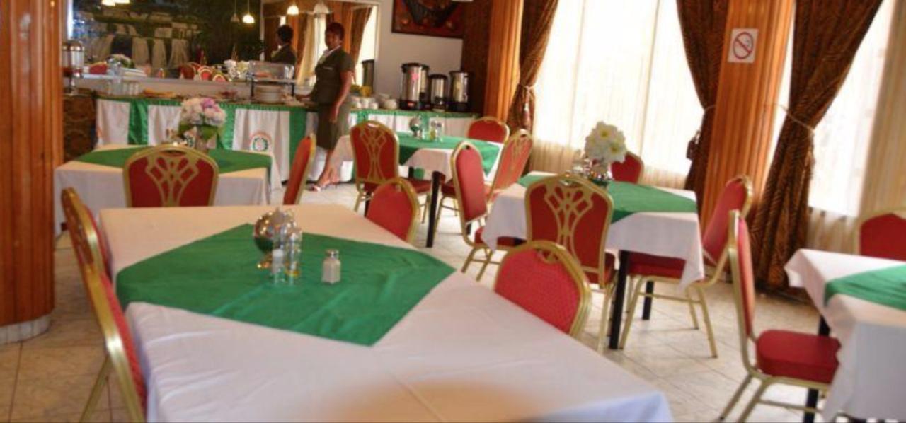 אואגדוגו Hotel Palm Beach מראה חיצוני תמונה